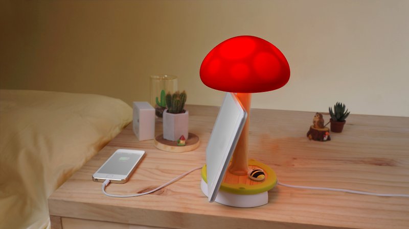 Vacii MushroomTouch Mushroom Touch Floor Lamp / night light / bedside lamp / charging stand - red - โคมไฟ - ซิลิคอน สีแดง