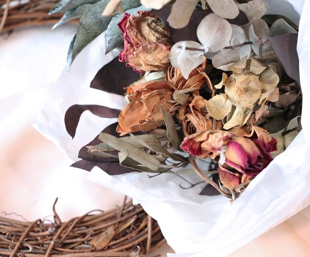 ドライフラワーユーカリローズ花束 Amazon｜ドライフラワー 花束 ユーカリのバラの花の花束insの家に飾