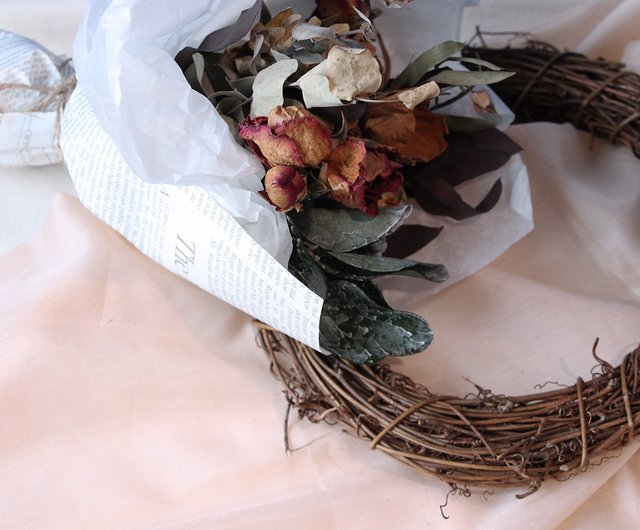 ドライフラワーユーカリローズ花束 Amazon｜ドライフラワー 花束 ユーカリのバラの花の花束insの家に飾