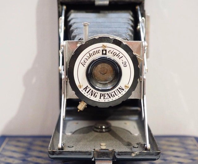 アンティーク　カメラ　英国製　Kershaw Kershaw Eight-20 Penguin Camera | 90mm f11 lens | Britain