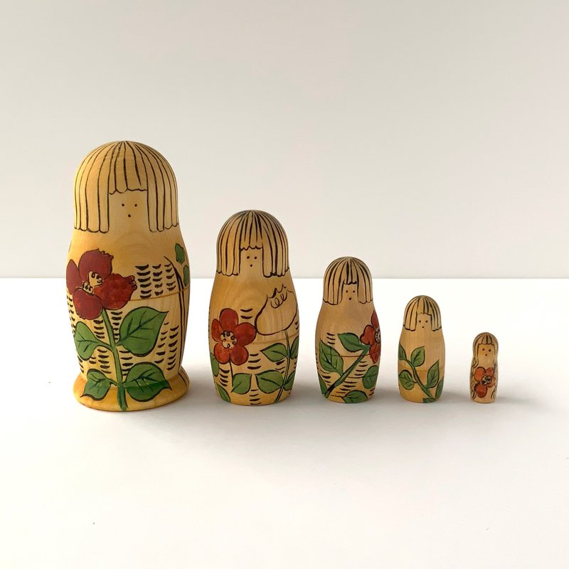 花模様のマトリョーシカ - 擺飾/家飾品 - 木頭 咖啡色