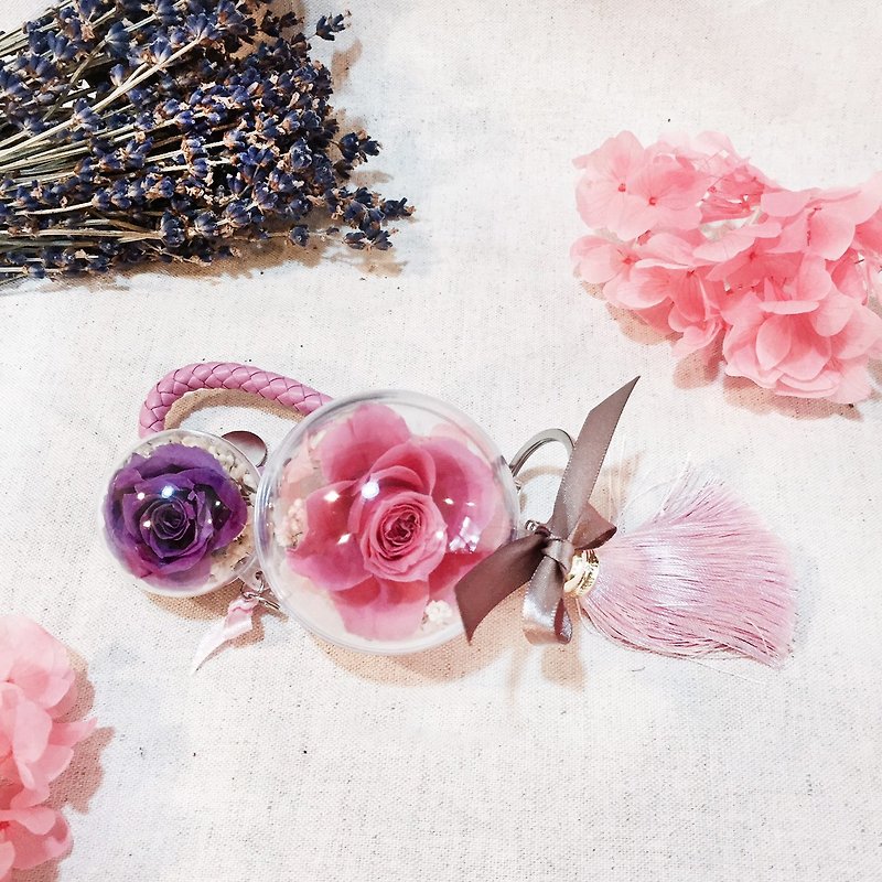 Not withered rose / immortal flower key ring / tassel key ring - Keychains - Acrylic Pink