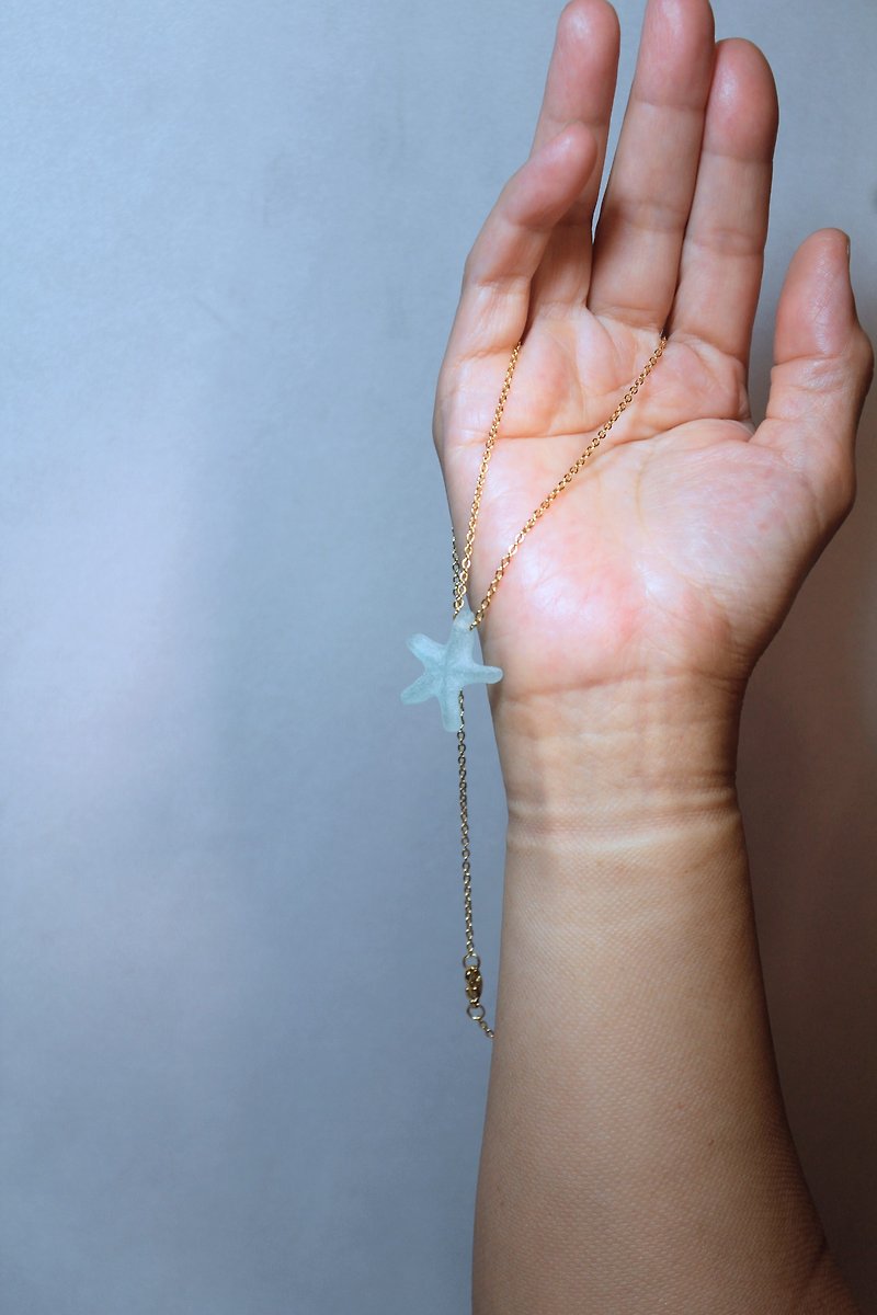 【Star】Flow series - Sea glass necklace  | Gift from the Ocean - Necklaces - Glass Transparent
