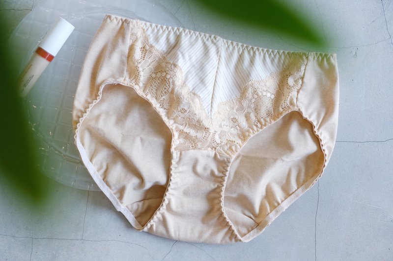 [Handmade inner] Comfortable, organic cotton, French lace, mid-waist briefs, made in Taiwan - Women's Underwear - Cotton & Hemp Khaki