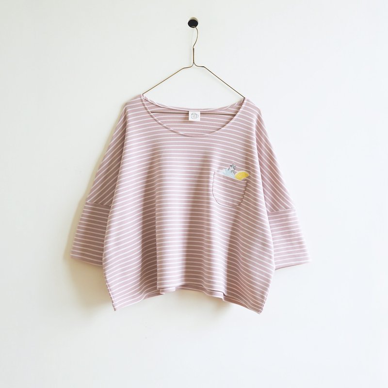 cocktail cat striped t-shirt : smoked pink x white - 女 T 恤 - 棉．麻 粉紅色