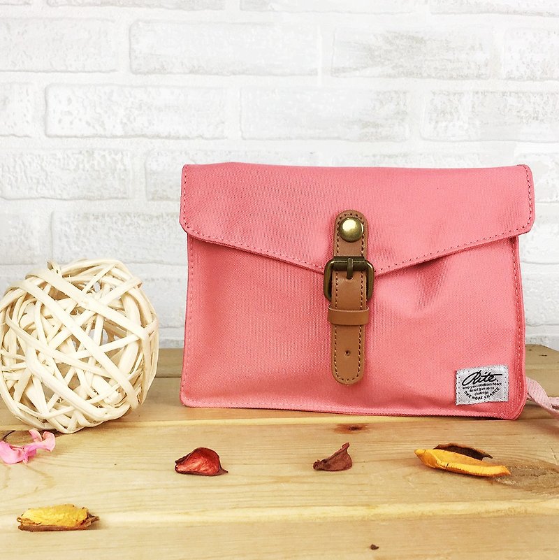RITE walking bag (cross) - nylon pink - กระเป๋าแมสเซนเจอร์ - วัสดุกันนำ้ สึชมพู