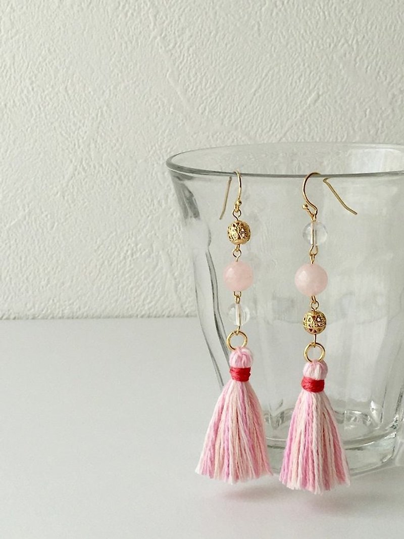 [Love luck triple UP! ] Rose Quartz & Crystal & flared tassel earrings or earrings - Earrings & Clip-ons - Gemstone Pink