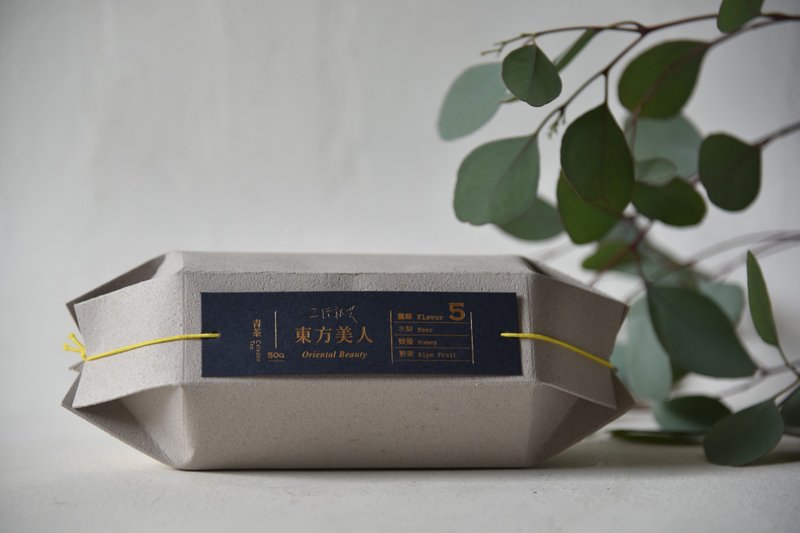烏龍茶│東方美人 - 茶葉/茶包/水果茶 - 紙 灰色