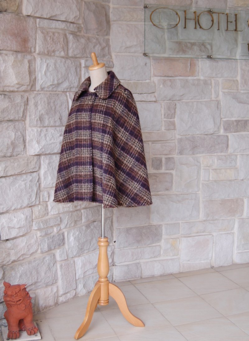 [Elegant Cape Coat] Brown x Beige x Purple French fabric - Women's Blazers & Trench Coats - Wool Purple