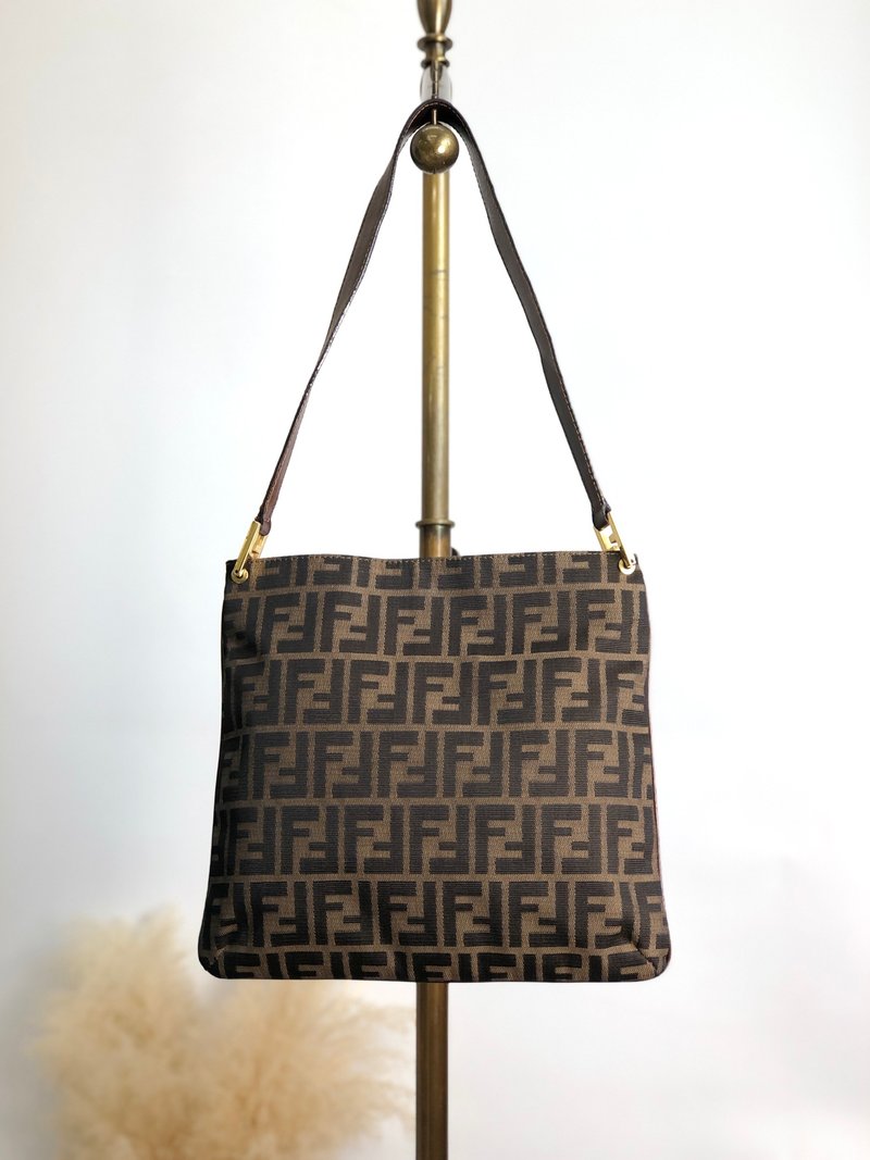 【 日本直送　名牌中古包 】FENDI フェンディ ズッカ ショルダーバッグ ブラウン キャンバス レザー ワンショルダーバッグ vintage si43ga - 側背包/斜背包 - 棉．麻 咖啡色