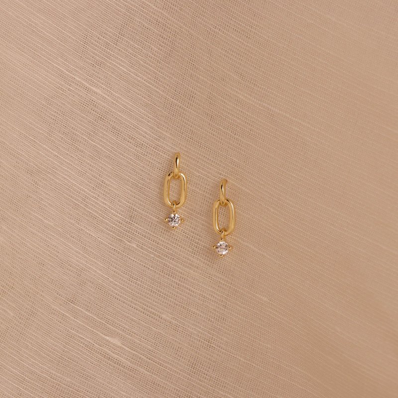 s925銀小眾輕奢高品質耳環耳釘 女生耳環 時尚簡約耳飾 通勤耳環 - 耳環/耳夾/耳骨夾 - 銀 金色