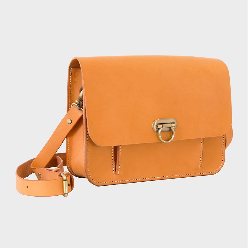 Lock Side Backpack | Custom Leather | Custom Typing | Genuine Leather | Vegetable Tanned Cowhide - กระเป๋าแมสเซนเจอร์ - หนังแท้ 
