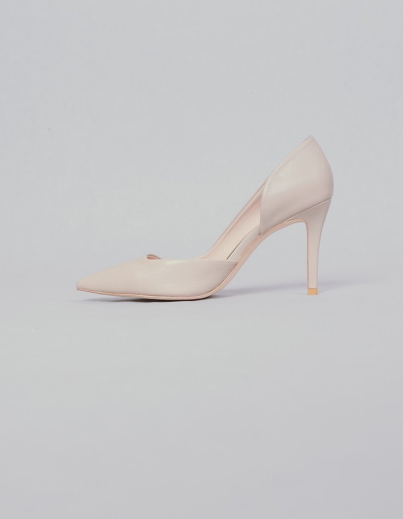 Oblique cutting hollowed high-heeled shoes naked apricot - รองเท้าส้นสูง - หนังแท้ สีกากี
