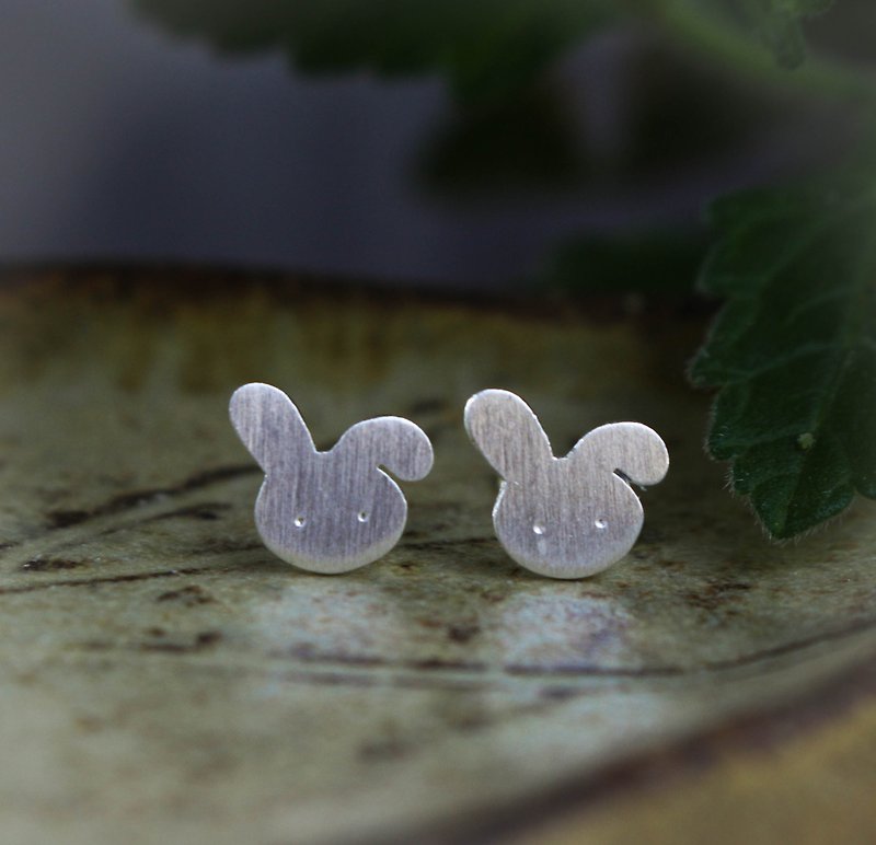 小白兔銀製耳環 - 耳環/耳夾 - 純銀 