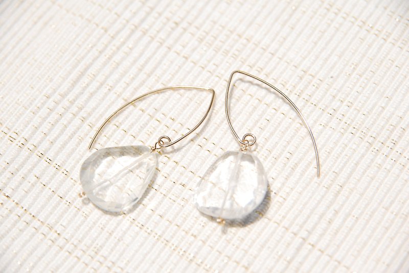 Cut-filled Crystal earrings (14 gold gf) - ต่างหู - เครื่องเพชรพลอย ขาว