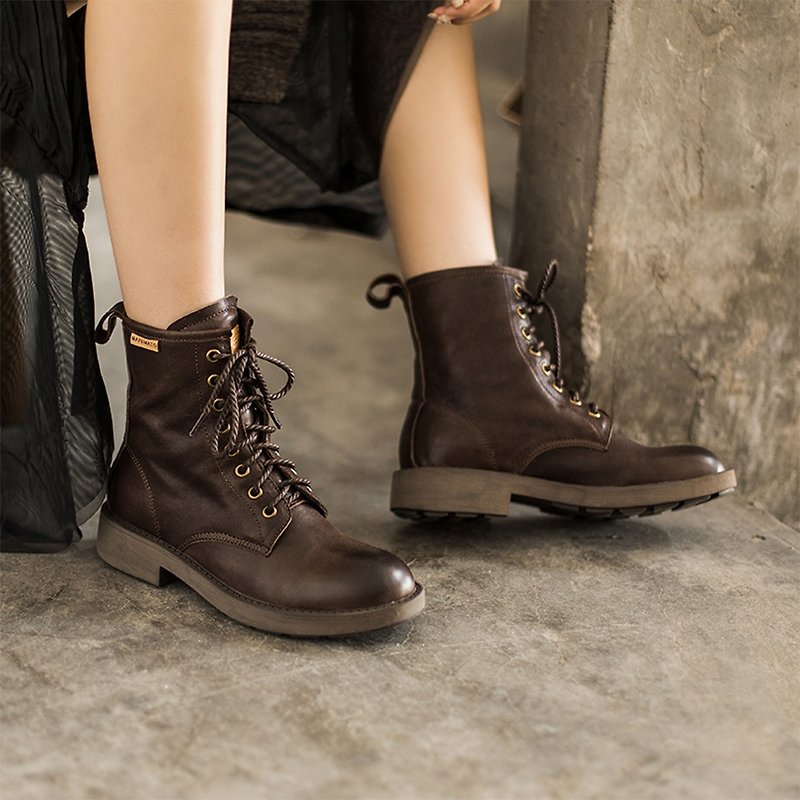 Martin boots handmade leather spring and autumn lace-up single boots retro women's boots - รองเท้าบูทสั้นผู้หญิง - หนังแท้ สีนำ้ตาล