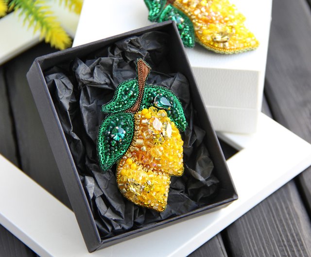 ビーズブローチレモン刺繡レモンビーズジュエリーレモンブローチ