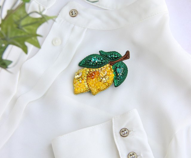 ビーズブローチレモン刺繡レモンビーズジュエリーレモンブローチ