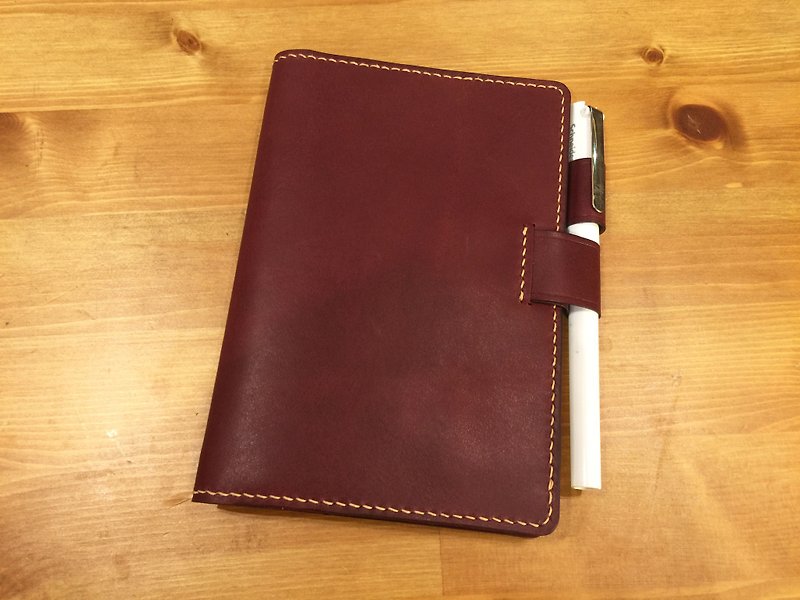 Yichuang Small Room | Customized vegetable tanned leather hand-stitched maroon book cover notebook notebook - Notebooks & Journals - Genuine Leather Red