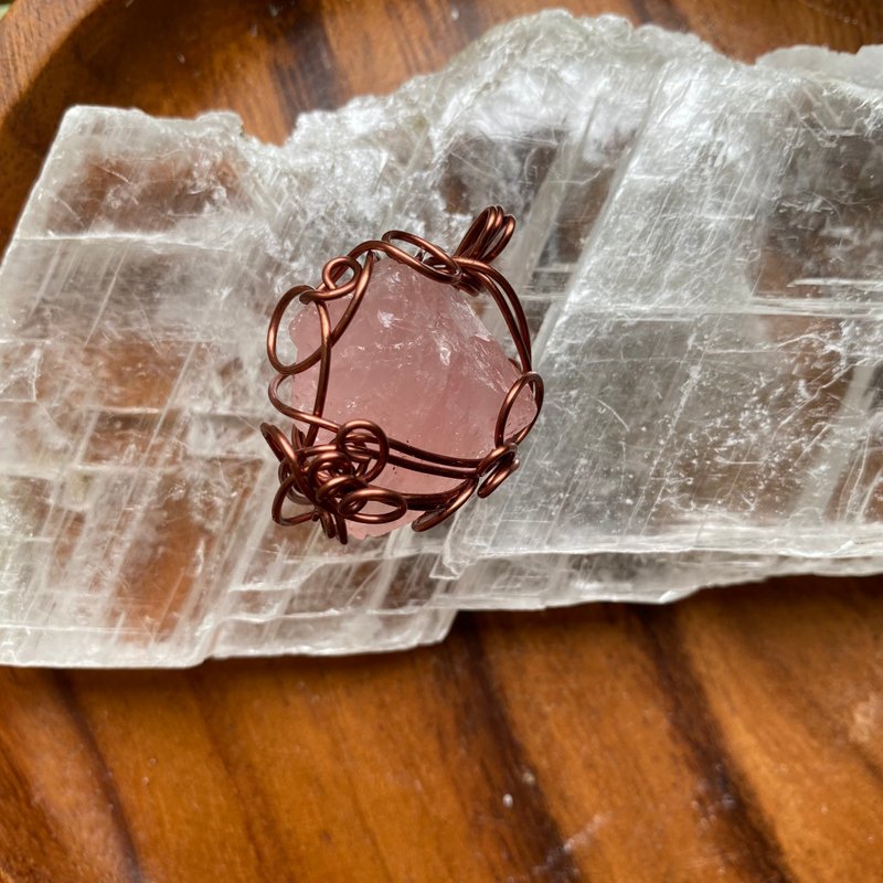 愛存在心中 粉晶 可下單同款式不同粉晶裸石製作 - 項鍊 - 半寶石 