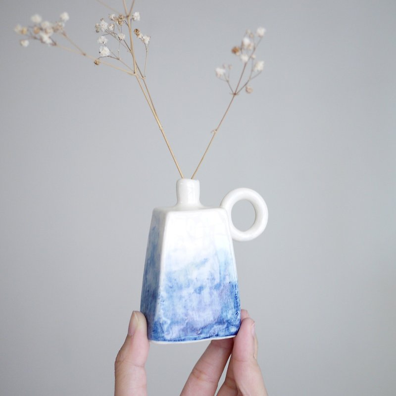 大典|サークル勾配青い花瓶リミテッド - 花瓶・植木鉢 - 磁器 ホワイト