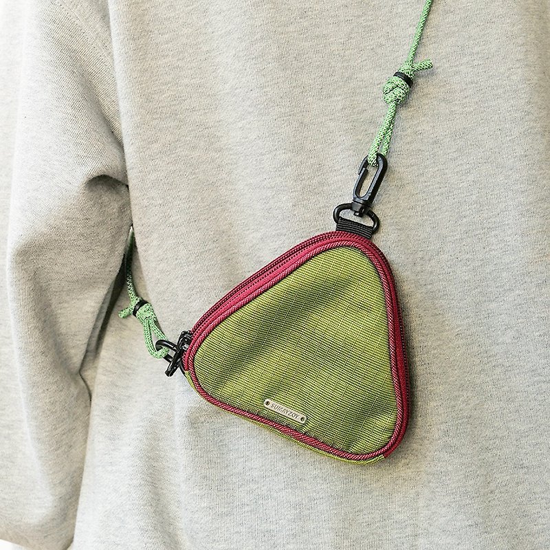 Mini rice ball bag earphone storage bag hanging neck triangle bag key card bag emerald - กระเป๋าแมสเซนเจอร์ - ไนลอน สีเขียว
