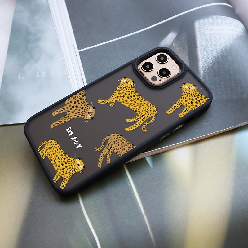 iPhone 15/14/13/12/11/SE3 ,Happy leopard, matte, anti-drop iPhone case - Phone Cases - Plastic Black