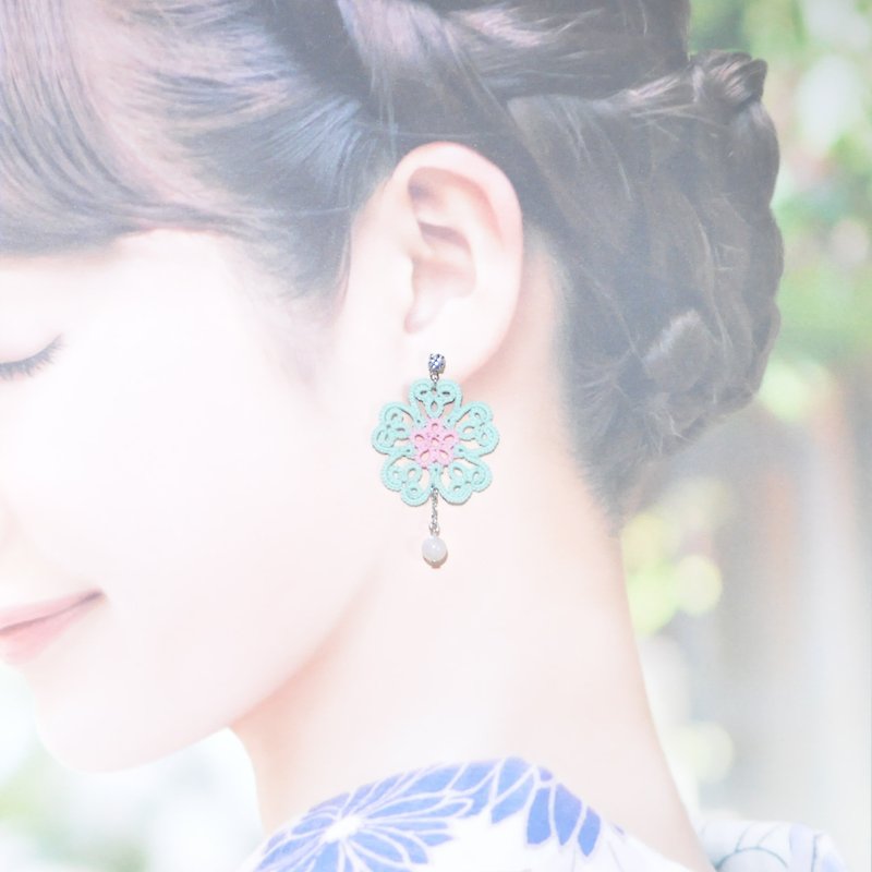 新品萬歲! 櫻花蕾絲 耳環 粉綠 月光石 Tatting Sakura Earrings - 耳環/耳夾 - 繡線 綠色