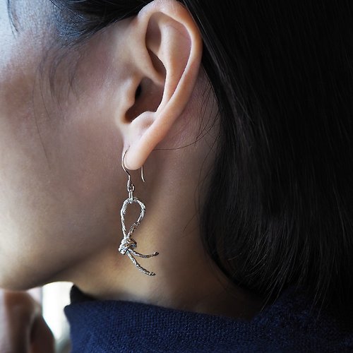 mittag jewelry｜公平貿易珠寶 knot earring_結耳環
