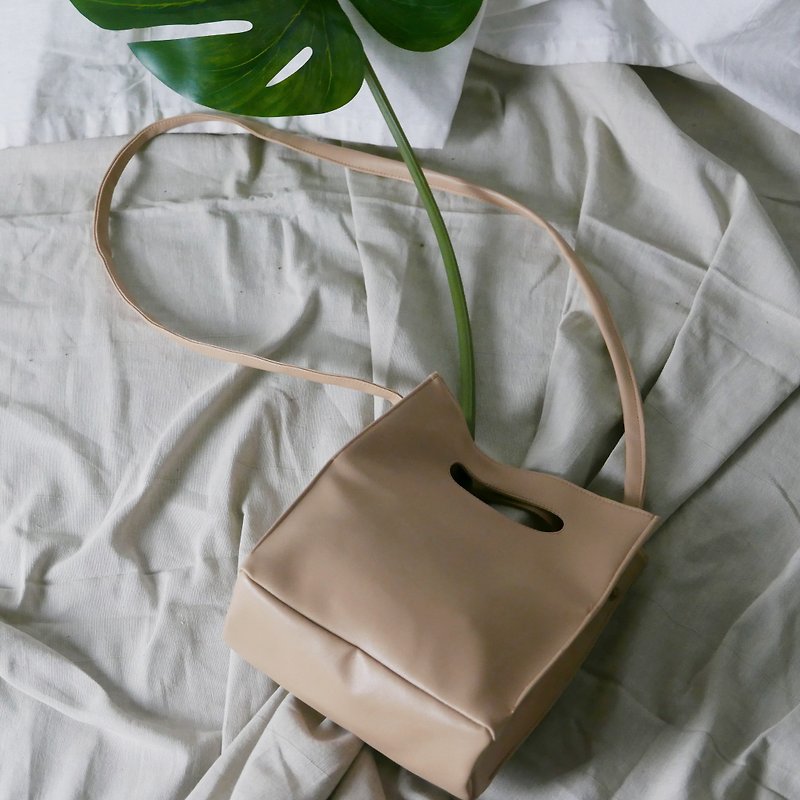 FLAT / BEIGE / BOX BAG S - Other - Faux Leather Khaki