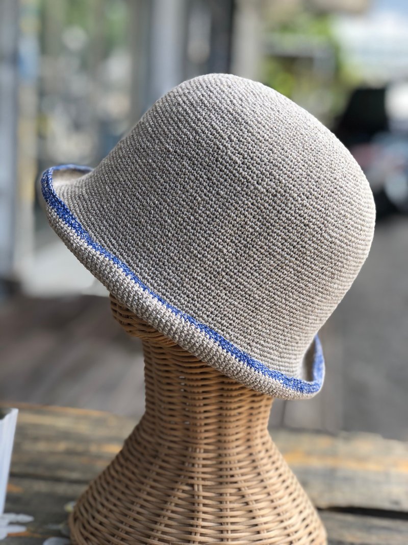 Free gift box packaging ramie blue woven top hat with a mother's day gift - หมวก - ผ้าฝ้าย/ผ้าลินิน สีน้ำเงิน