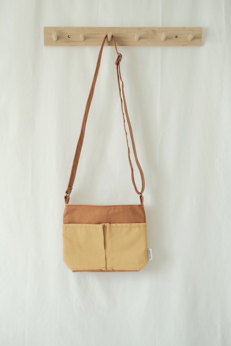 Small bag [lively Ikebukuro] - Messenger Bags & Sling Bags - Cotton & Hemp Green