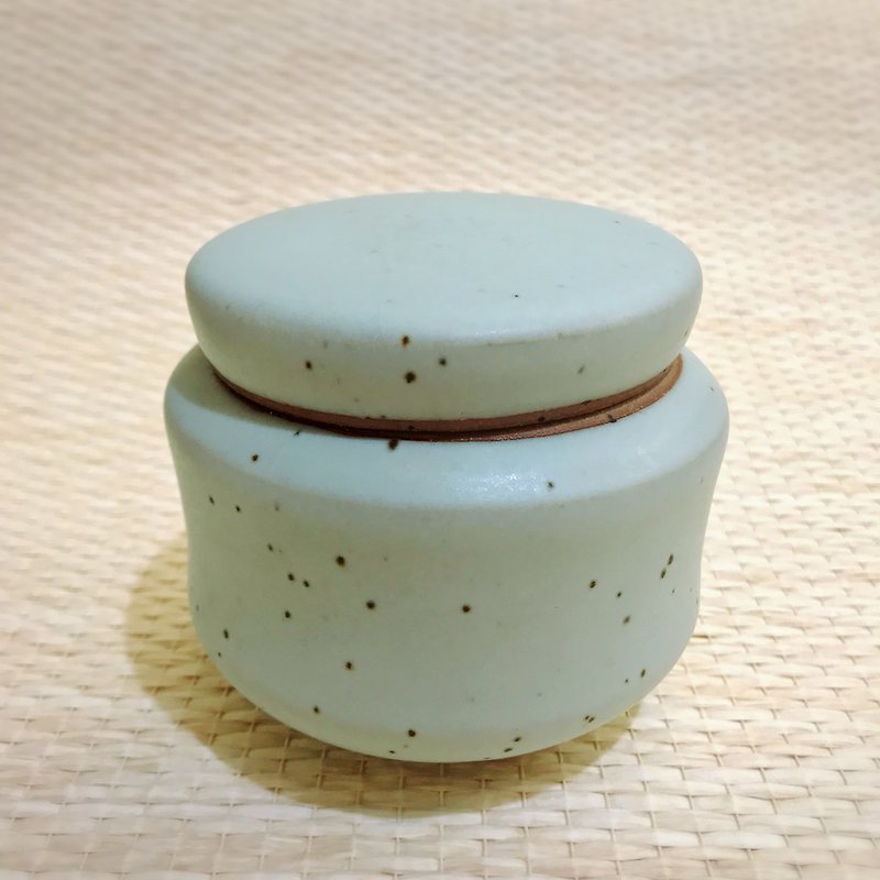 Chen Yong Zhao teacher Ru kiln tea warehouse - Teapots & Teacups - Pottery 