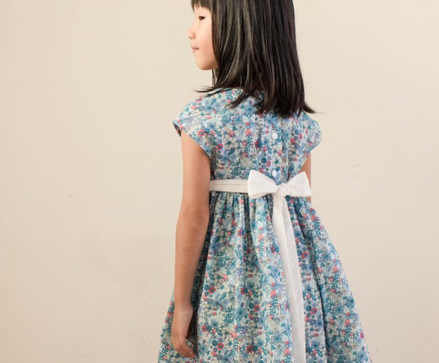 女の子用花柄ワンピース・エプロン付き - ショップ 手作り子供服 女の子用花柄ワンピース・エプロン付き - ショップ 手作り子供服