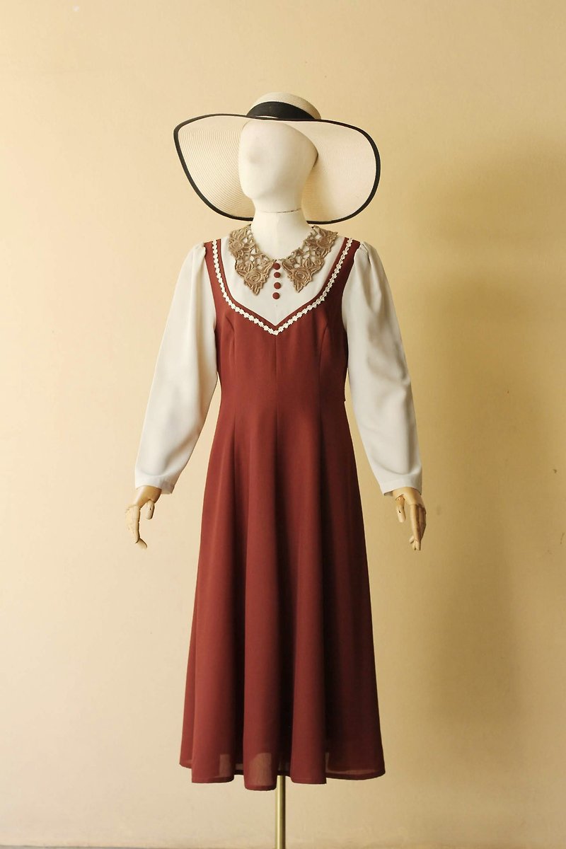 VINTAGE one piece princess dress , brown & khaki , lace collar - One Piece Dresses - Polyester Brown