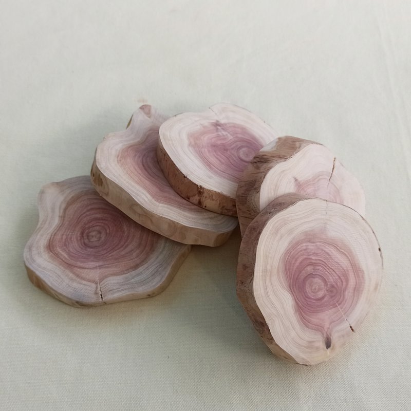 台灣龍柏木片杯墊(尺寸9~10厚1.5~1.7CM) - 擺飾/家飾品 - 木頭 卡其色