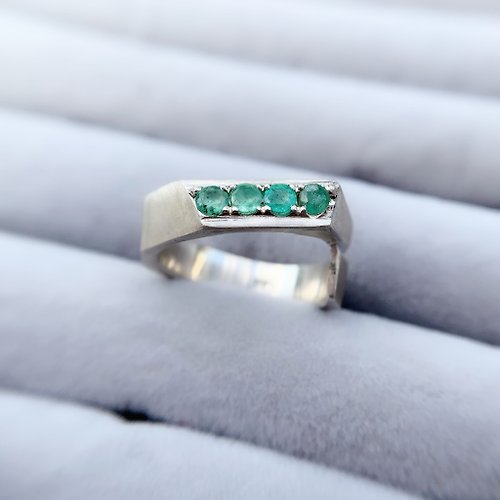 C.L Studio Oˋre Jewelry 設計師款 Emerald 祖母綠 綠寶戒指 925純銀
