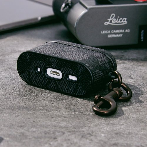 COACH】AirPods Pro 第1世代/第2世代 保護ケース イヤホン保護