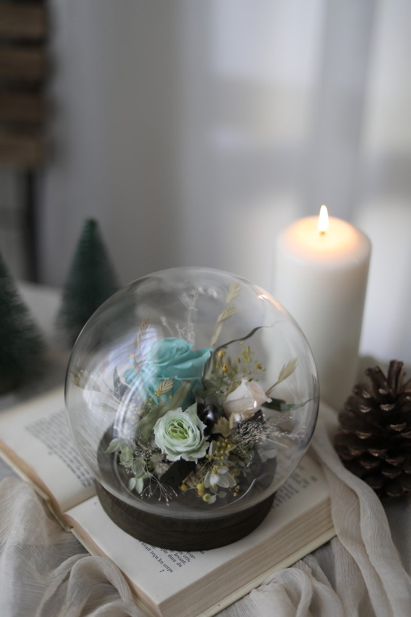 Lake green crystal ball Mother's Day gift exchange gift immortal flower dried flower glass cover - Dried Flowers & Bouquets - Plants & Flowers 
