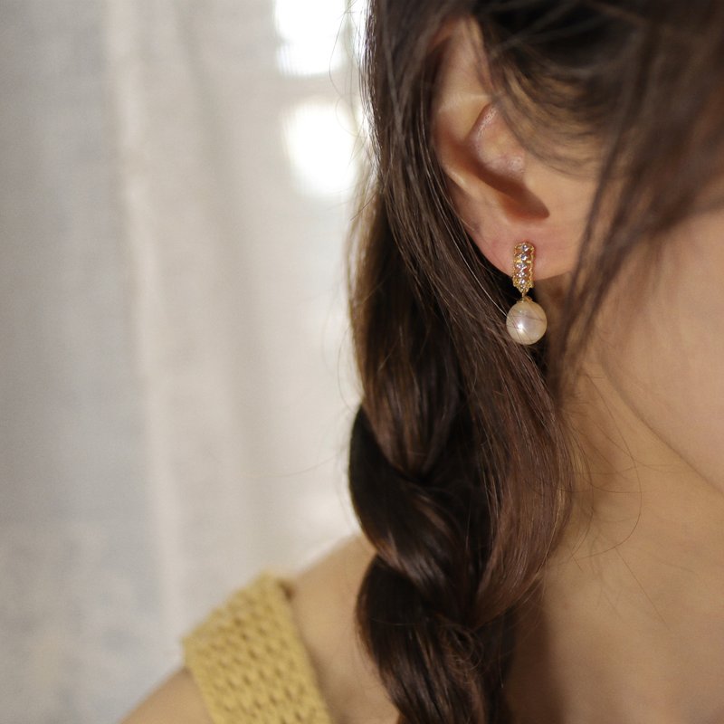 [Moonlight Flowers Low] Freshwater Pearl Earrings | Summer Summer Pearls - ต่างหู - ไข่มุก 