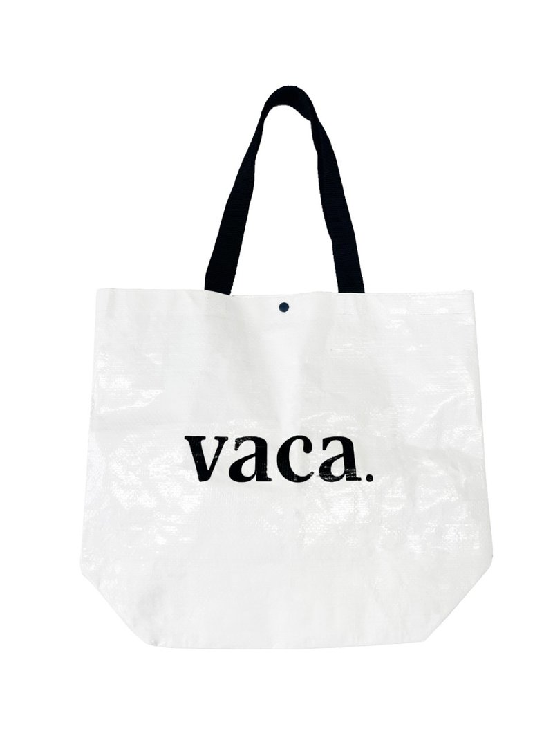 vaca. TARPAULIN ECO BEACH BAG - กระเป๋าถือ - วัสดุอื่นๆ ขาว