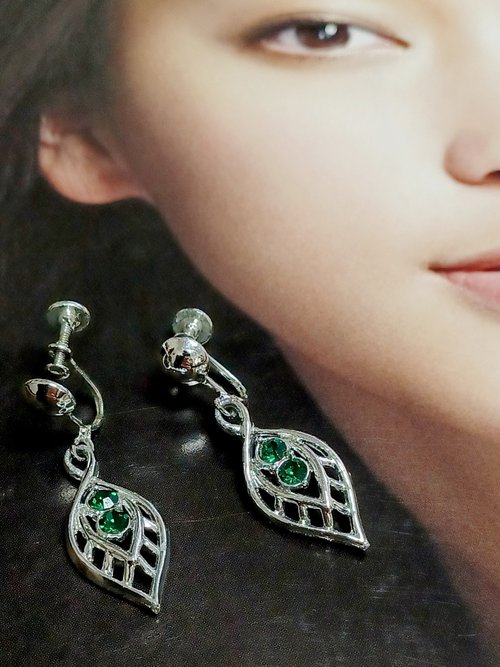 老時光製造所 vintage jewelry 古董水滴萊茵夾式耳環