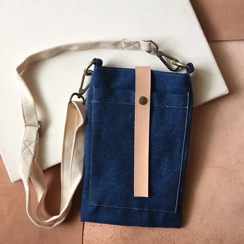 Carry-on bag|Mobile phone strap|Multi-function pouch|Knockable English word|Light blue - Messenger Bags & Sling Bags - Cotton & Hemp Blue