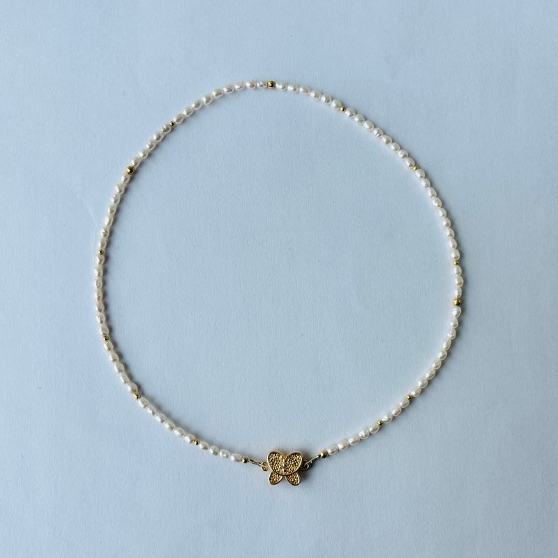 晨光蝶影・磁吸式 淡水珍珠 項鍊 14KGF 鎖骨鏈 多重配 - 項鍊 - 珍珠 白色