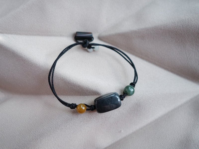 Meet noble people from all directions・Natural black-bone jade rope bracelet・Myanmar jade・Sardonyx - สร้อยข้อมือ - หยก 