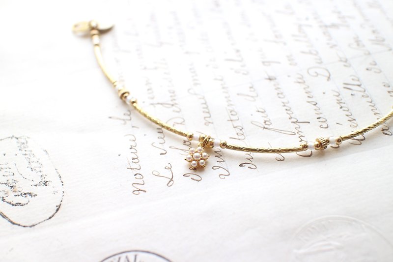 Minuet-Pearls brass bracelet - Bracelets - Pearl Multicolor