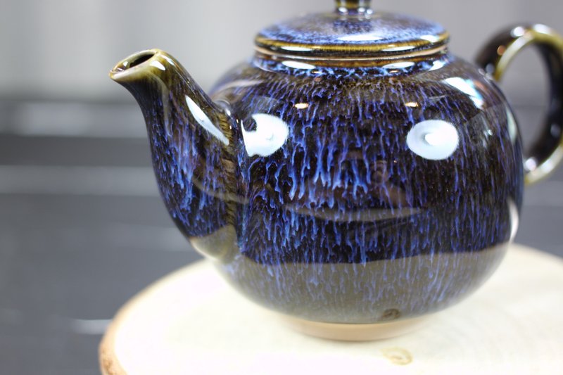 [Christmas Gift Box] Purple Love Tianmu Glazed Perfect Teapot Works by the famous Yingge artist Ye Minxiang - Teapots & Teacups - Porcelain 