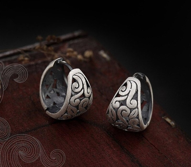 Real S999 Fine Silver Jewelry Vintage Ethnic Women Hollow Totem Leaf Pattern - ต่างหู - เงินแท้ สีเงิน