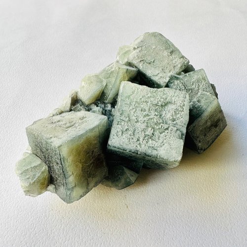 モンゴル 緑石 内モンゴルシルク石ライトグリーン4•天才石•知恵•クリスタルクラスター