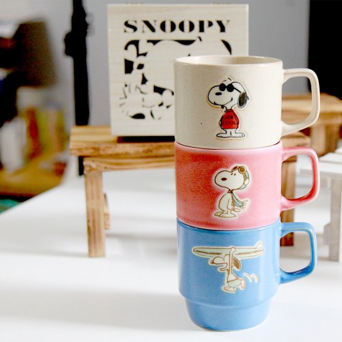 【美品】スヌーピー　マグカップ　置物　インテリア　工芸品　美術品　A3210 美品】スヌーピー マグカップ 置物 インテリア 工芸品 美術品 A3210